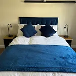 Bed & Breakfast Maya's *