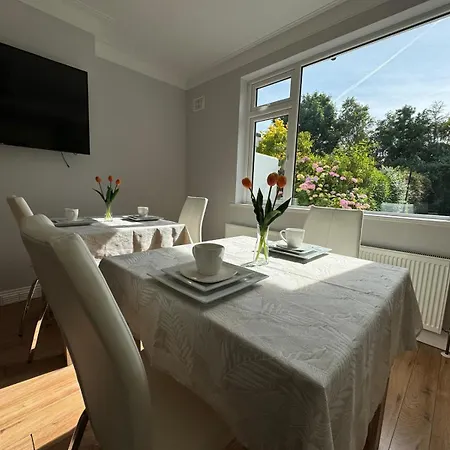 Maya's Nocleg ze śniadaniem