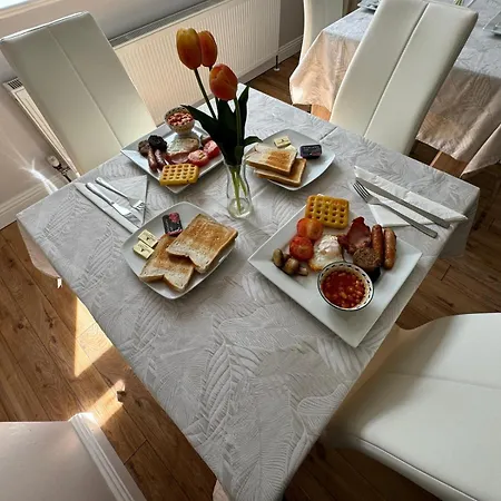 Bed & Breakfast Maya's