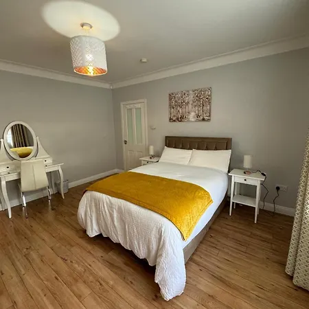 Maya's Bed & Breakfast *