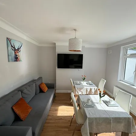 Maya's Bed & Breakfast *